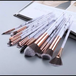 15 pieces Makeup Brushes Set Powder Eye Shadow Foundation Blush Blending Beauty